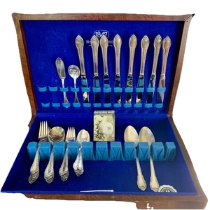 Rogers Bros Silber Teller Erinnerung Besteck 8 Gedecke mit Truhe 44 Teile EUC - Bild 1 von 23