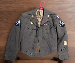 Vintage WW11 Ike Jacket Infantry Military Size 36R 100% Wool Decorated Army - Picture 1 of 16