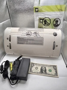 Cricut Personal Electronic Cutter Machine CRV001 Bundle - Picture 1 of 11