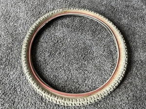 OLD SCHOOL BMX FREESTYLE 1980's GT TREAD SHINKO SINGLE ORPHAN TIRE WHITE USED - Picture 1 of 7