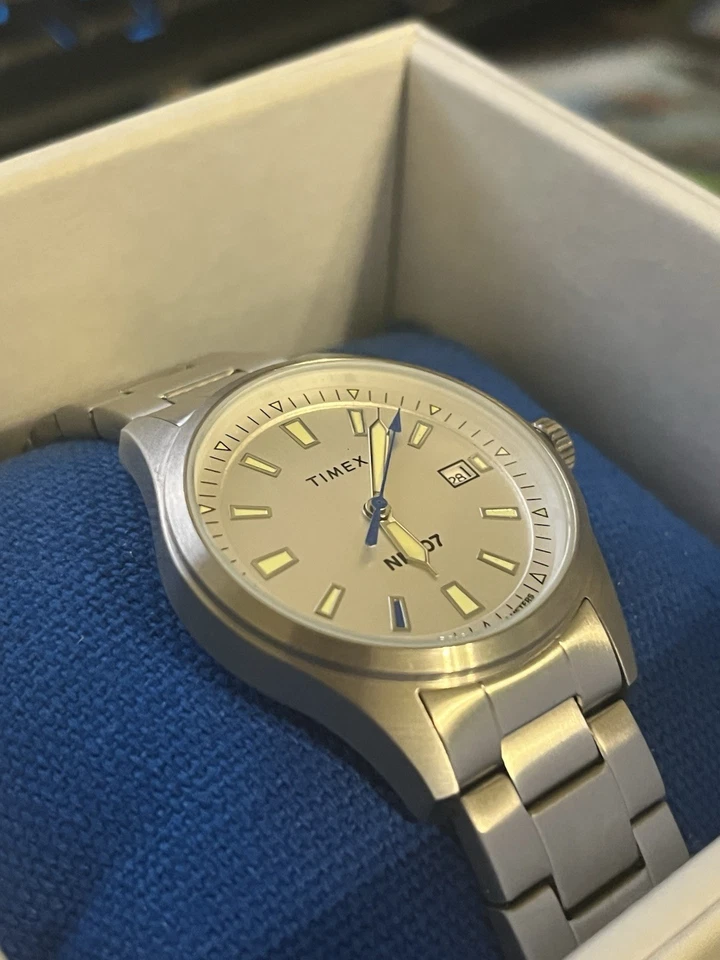 Timex Expedition Field Post NN. 07 Limited Edition #784 Out of 1000. 36mm Watch - image 1 of 4