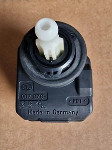Audi A3 S3 8L Scheinwerfer Höhenverstellung Stellmotor 8L0 941 295 B - Bild 1 von 8