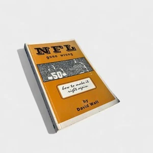 Rare Vintage NFL Gone Wrong Paperback Book by David Wall 2000 - Bild 1 von 3