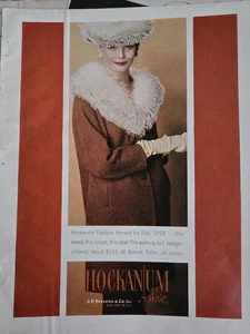 1958 Traje para caminar con cuello de tejón para mujer tela de hockanum anuncio de moda vintage  - Imagen 1 de 1
