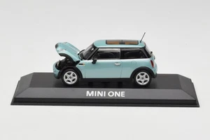 MINI003 Mini One Light Green with Light Green Rooftop Minichamps 1/43 - Picture 1 of 4