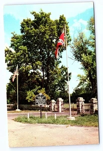 Entrance to Jefferson Davis Monument Fairview Flag Kentucky Postcard D650 - Picture 1 of 2