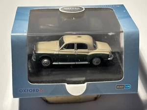 OXFORD 1.76 SCALE IDEAL FOR OO GUAGE RAILWAYS ROVER P4 IN STONE GREY/CREAM - Picture 1 of 1