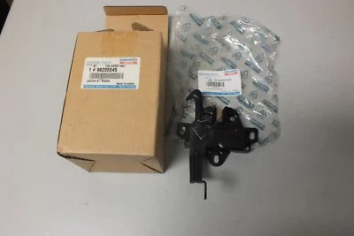 OEM NEW 99-02 1999 2000 2001 2002 DAEWOO LEGANZA HOOD LATCH 96205545 #126 - Image 1 of 4