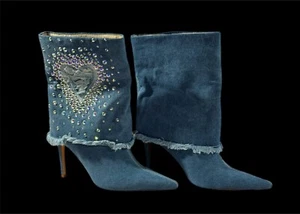 Dolls Kill Azalea Wang Esmeralda Denim Stiefel Gr. 8,5 Strass Herz Jeans Neu ohne Etikett - Bild 1 von 6