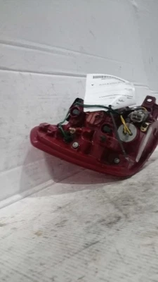 Conjunto de luz trasera derecha Kia Sedona 2016 blanco OEM 370992 132 k millas Foto 1 de 4