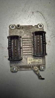 Centralina motore benzina Opel Corsa D 2012 -modulo 55557934 VAQ6179 - Immagine 1 di 2