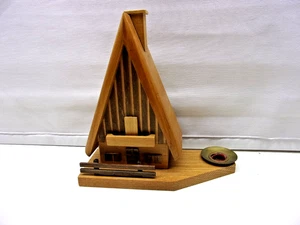 Ahumador cabaña de esquí madera Erzgebirge decoración original invierno vintage RDA - Imagen 1 de 2