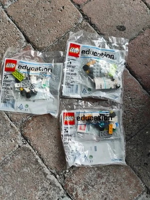 3 X Lego Educational 2000447 WeDo Mascot Mini Milo New Sealed - Image 1 of 4