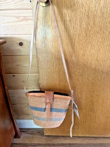 Handmade African Sisal basket, Kiondo handbag, small Sisal handbag - Picture 1 of 6