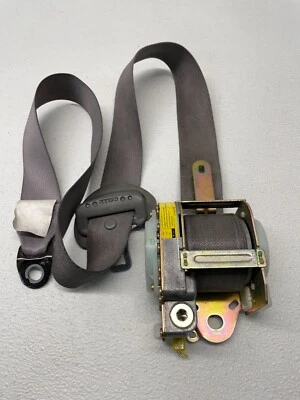 Toyota Avalon 2000-2005 retractor de cinturón de seguridad delantero izquierdo lado del conductor OEM USADO Foto 1 de 4