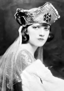 Ziegfeld Follies - Jessie Reed Monochrome Photo Print 01 (A4 Size) - Picture 1 of 2