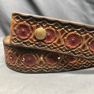 Cinturón de cuero para hombre 32 se adapta a 29-35 Western Country vaquero mecanizado a mano en relieve EE. UU. Foto 1 de 4