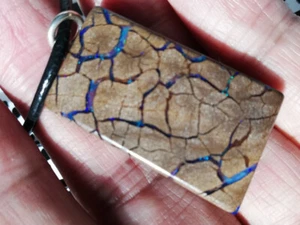 Notable BIG 61.15Ct *Video Pandant Queensland Boulder Opal W. Leather Cord - Picture 1 of 7