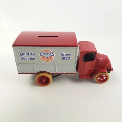 Vintage 1926 Mack Bulldog Bank Truck Ertl Southern States Diecast Red Gray - Image 1 of 4