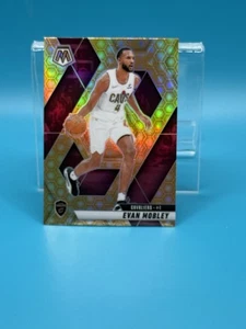2024 Mosaic Evan Mobley  Honeycomb Prizm SP #133 - Picture 1 of 2