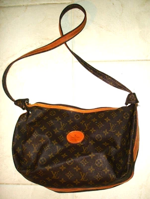 Bolsa de ombro e alça Louis Vuitton vintage, vintage dos anos 1980 - Imagem 1 de 4