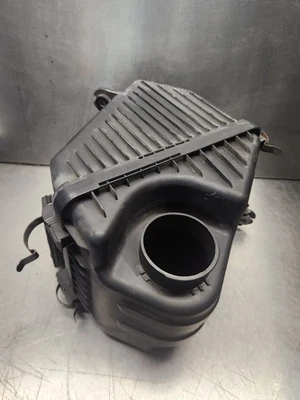 11-13 Kia Sorento Santa Fe 2.4L Air Cleaner Filter Box Assembly OEM 28110-2P200 - Image 1 of 4