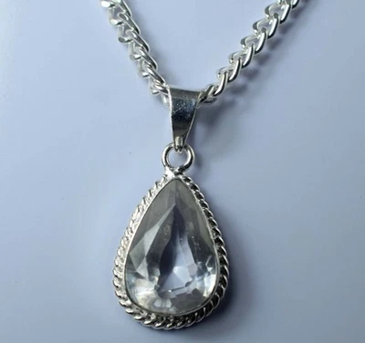 Ciondolo in pietra preziosa pera 12,20 ct/16 mm zaffiro bianco naturale... - Immagine 1 di 4