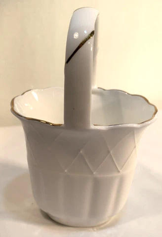 Small Delicate Lefton Bone China Mini Basket 1987 Cover