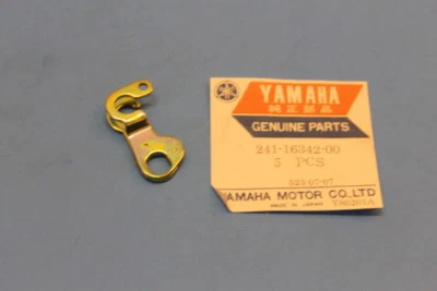 NOS YAMAHA RD200 RD125 LS2 CS5 AS2C AT1 CT3 CS3 CLUTCH PUSH LEVER #241-16342-00 - Image 1 of 4