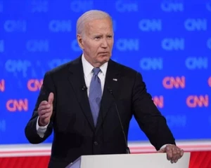 Foto impresa brillante 8x10 BIDEN RENUNCIA COMO CANDIDATO PRESIDENCIAL DEMOCRÁTICO - Imagen 1 de 1