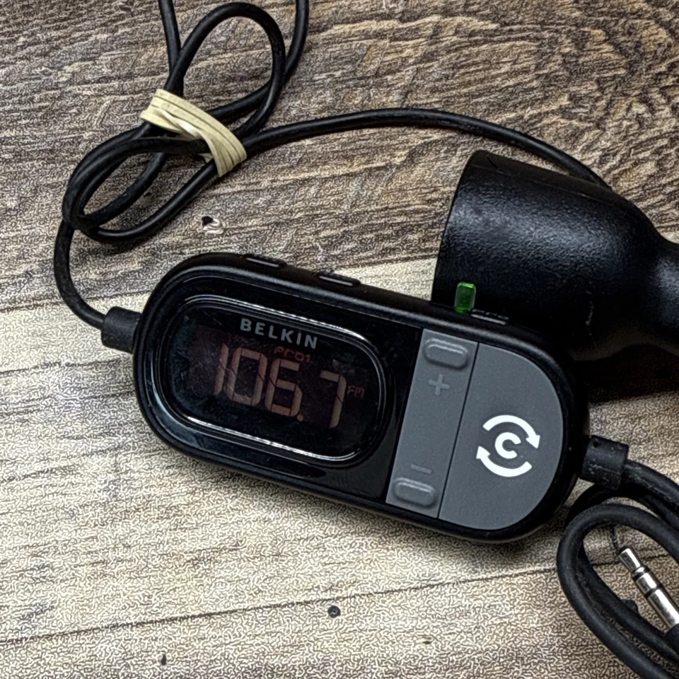 Belkin Tunecast Auto FM Transmitter 3.5mm Plug & USB Charging Port F8Z439 - Image 1 of 4