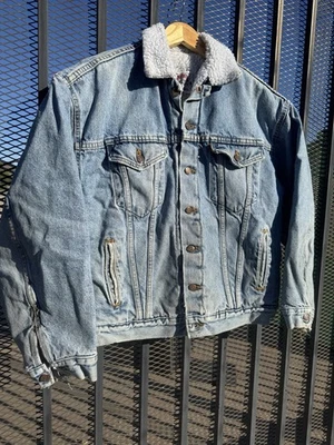 Chaqueta Sherpa Denim Vintage Levi’s Orange Tab Foto 1 de 4