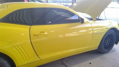 Passenger Right Front Door Coupe Fits 10-15 CAMARO 5116091 Foto 1 de 3