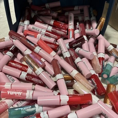 Covergirl Yummy Gloss - Image 1 of 2