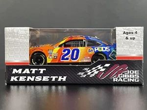 Matt Kenseth #20 Tide Pods 2017 Joe Gibbs Racing Toyota NASCAR 1/64 Die-Cast - Picture 1 of 4