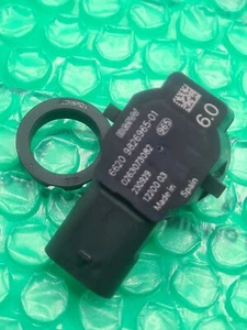66209826965 NEW OEM BMW Parking Sensor - Picture 1 of 4