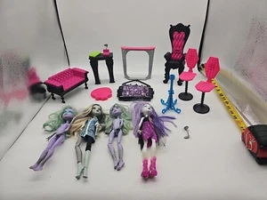 Monster High Doll Furniture And Play Set Lot Cafe Secret Creepers Vanity 4 Dolls - Bild 1 von 19