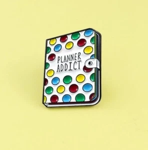 PLANNER ADDICT - ENAMEL PIN - Picture 1 of 2