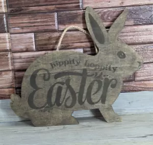 Insegna Porta Legno a Forma di Coniglio Coniglietto Pasquale Hippity Hoppity Hoppity 10" x 9" - Foto 1 di 6
