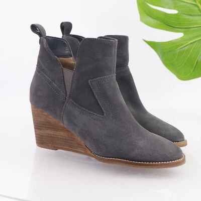 Blondo Women's Irving Boot Size 8.5 Waterproof Wedge Heel Gray Suede Bootie - Image 1 of 4