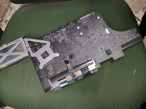 Apple 27" iMac Logic Board 820-2507-A | 631-0977 3.06 GHz Core 2 Duo, 2009 - Picture 1 of 8