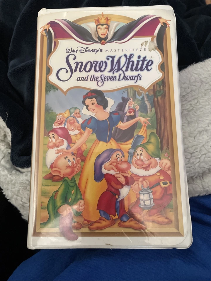 Walt Disney Masterpiece Collection Snow White 1524 VHS Tape Sealed Edition - Image 1 of 1