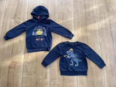 2er Set Kinder Junge Dino Pullover Pulli 116 Blau Dunkelblau Fleece neuwertig - Bild 1 von 4