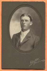 Peoria IL Retrato de un joven por Erler Studio alrededor de 1900 - Imagen 1 de 2