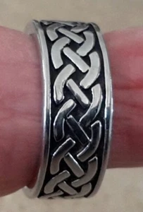 Unisex Stainless Steel Celtic Ring--NWOT --Size 7 - Picture 1 of 5
