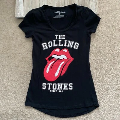 The Rolling Stones Juniors M Logo Graphic T-Shirt Rounded Back Hem Rock NM - Image 1 of 4