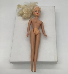 1985 Cititoy Doll 11.5" Fashion Doll Blonde Hair Blue Eyes Pink Lipstick Vintage - Picture 1 of 9