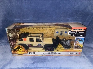 *NIB* Matchbox Jurassic World Dominion Jeep Gladiator RC Vehicle, Dracorex &Claw - Picture 1 of 3