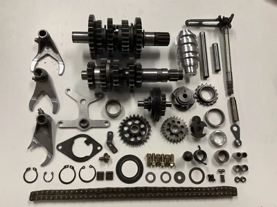 Husqvarna TC250 TC 250 2005 05 OEM transmisión caja de cambios horquillas tranny eje de tambor Foto 1 de 4