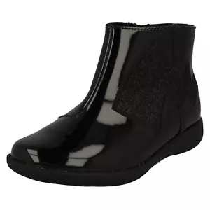 Stivaletti Ragazze Collezione Pokémon By Clarks Smart Glitter Dettagli Incisione Trail - Foto 1 di 10